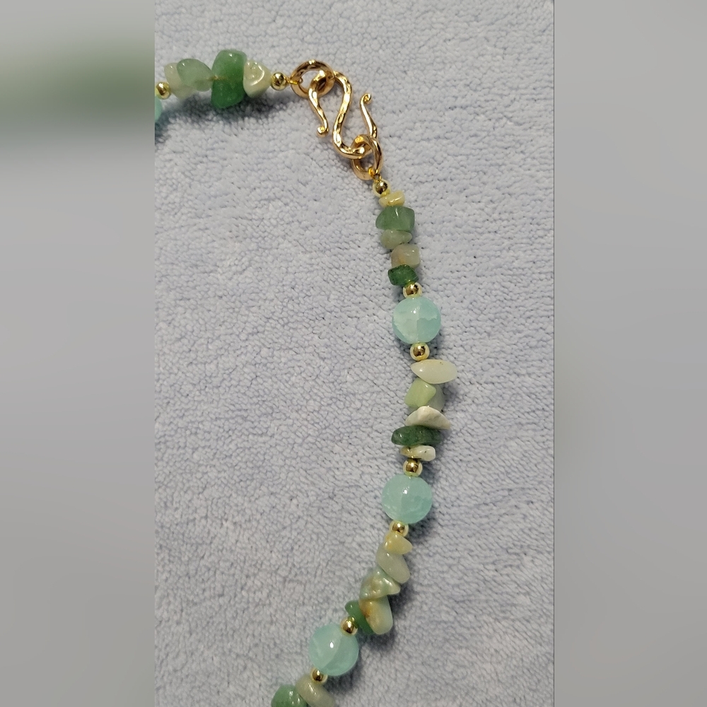 Gorgeous Aventurine and Amazonite Beaded Necklace - Picture 2 of 6
